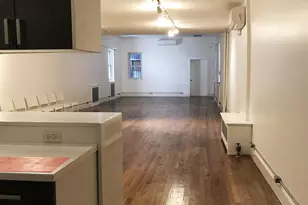 402 W 40th St, New York City, NY 10018 - Photo 4