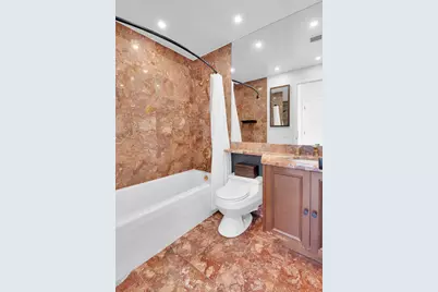 188 E 64th Street #3302, New York, NY 10065 - Photo 10