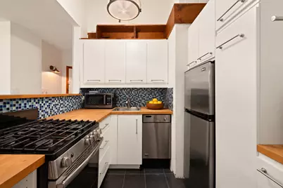 10 Christopher Street #1E, New York City, NY 10014 - Photo 4