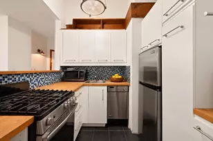 10 Christopher St, New York City, NY 10014 - Photo 4