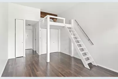 100 W 15th Street #5F, New York City, NY 10011 - Photo 2
