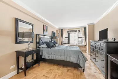 245 E 24th Street #8D, New York City, NY 10010 - Photo 4