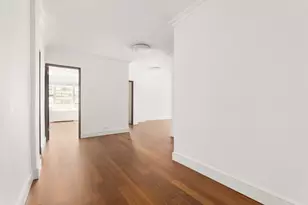159 W 53rd St, New York, NY 10019 - Photo 10
