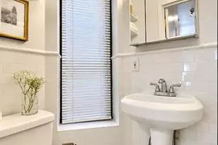 41 Perry St, New York City, NY 10014 - Photo 8