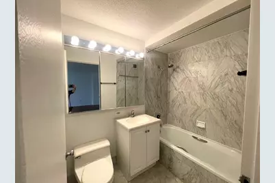1 S End Avenue #4M, New York City, NY 10280 - Photo 4