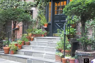 420 W 46th St, New York City, NY 10036 - Photo 1
