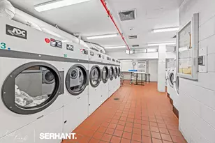 225 E 57th St, New York City, NY 10022 - Photo 18