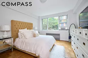 116 E 66th St, New York City, NY 10065 - Photo 2