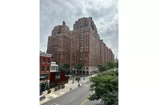 405 W 23rd St, New York, NY 10011 - Photo 2