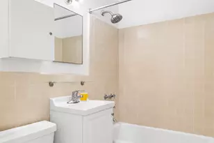 101 W 80th St, New York, NY 10024 - Photo 6