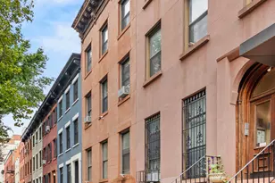 557 Pacific St, New York City, NY 11217 - Photo 2