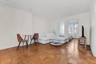 305 E 24th St, New York City, NY 10010 - Photo 1