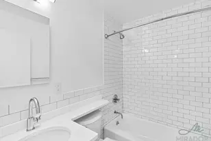 330 E 39th St, New York City, NY 10016 - Photo 10