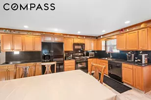 94 Giffords Ln, New York, NY 10308 - Photo 4