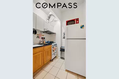 242 E 40th Street, New York, NY 10016 - Photo 2