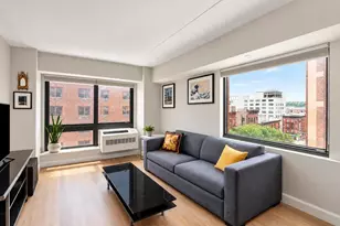 535 W 52nd St, New York City, NY 10019 - Photo 2