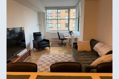 400 W 63rd Street #1609, New York City, NY 10069 - Photo 4
