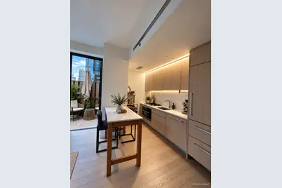 500 W 45th Street #209, New York City, NY 10036 - Photo 2