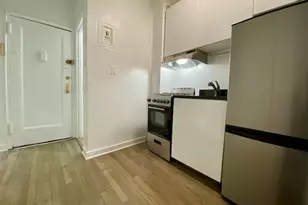 343 W 21st St, New York City, NY 10011 - Photo 2