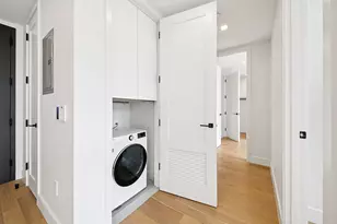 37-34 33rd St, New York City, NY 11101 - Photo 10
