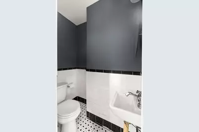 6655 Sedgwick Place, New York City, NY 11220 - Photo 4