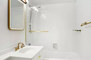 333 W 56th St, New York, NY 10019 - Photo 6