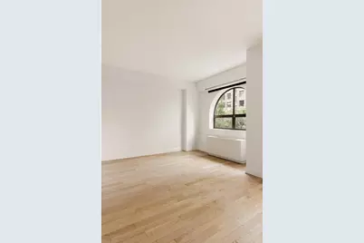 350 E 72nd Street #4A, New York City, NY 10021 - Photo 8