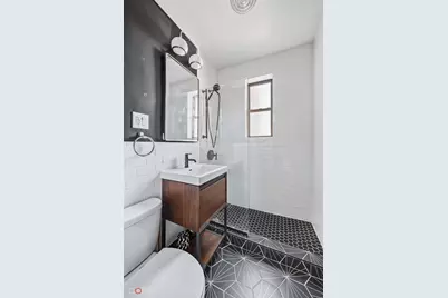 84-12 35th Avenue #6i, Jackson Heights, NY 11372 - Photo 8