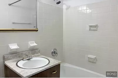 301 E 64th Street #3F, New York City, NY 10065 - Photo 10
