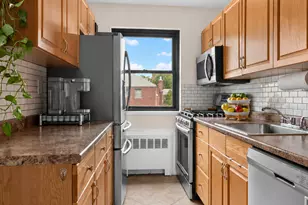 84-11 Shore Pkwy, Howard Beach, NY 11414 - Photo 2