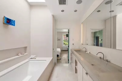 323 E 18th Street, New York, NY 10003 - Photo 18