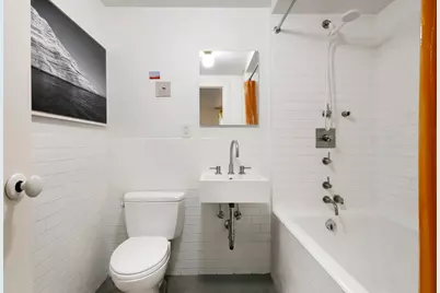 323 E 18th Street, New York, NY 10003 - Photo 20