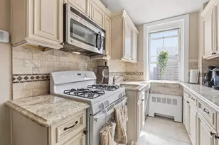 60 Knolls Crescent, Bronx, NY 10463 - Photo 10