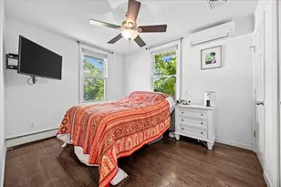 2-33 Beach 148th St, Neponsit, NY 11694 - Photo 12