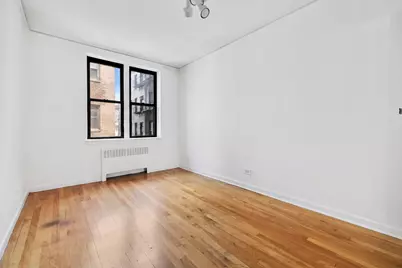 305 W 18th Street #4A, New York, NY 10011 - Photo 8