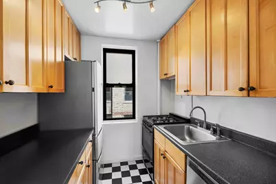 305 W 18th Street #4A, New York, NY 10011 - Photo 4
