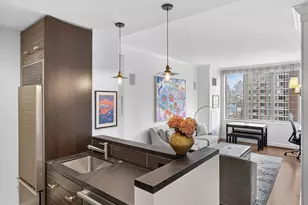 101 W 24th St, New York, NY 10011 - Photo 4