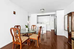 408 W 57th St, New York, NY 10019 - Photo 8