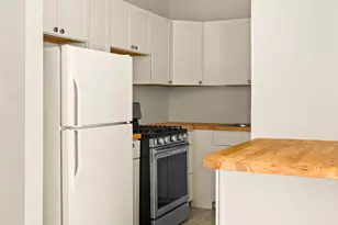855 E 7th St, New York City, NY 11230 - Photo 6