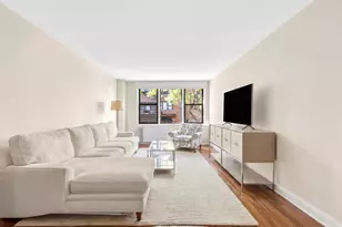 201 E 15th St, New York, NY 10003 - Photo 2