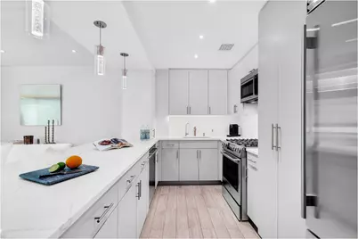 750 Park Avenue #4B, New York City, NY 10021 - Photo 4