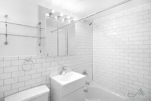 255 W 14th St, New York, NY 10011 - Photo 6