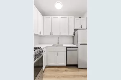 333 E 46th Street #5E, New York, NY 10017 - Photo 4