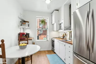 759 42nd Street #10, New York City, NY 11232 - Photo 2
