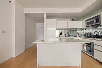 425 E 13th Street #6G, New York City, NY 10009 - Photo 2