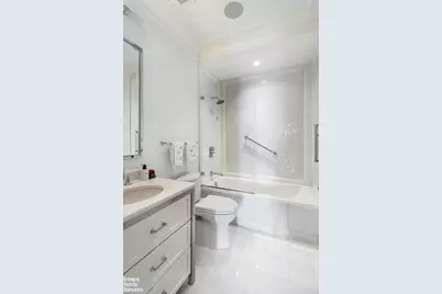 20 E End Avenue #6A, New York City, NY 10075 - Photo 10