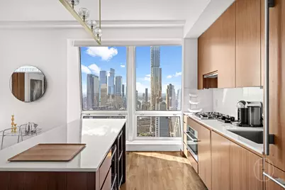 400 5th Avenue #45G, New York, NY 10018 - Photo 2