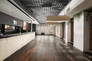 212 W 14th St, New York, NY 10011 - Photo 4