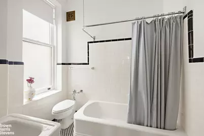 180 W 58th Street #5A, New York, NY 10019 - Photo 8