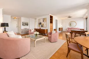 300 E 74th St, New York City, NY 10021 - Photo 4
